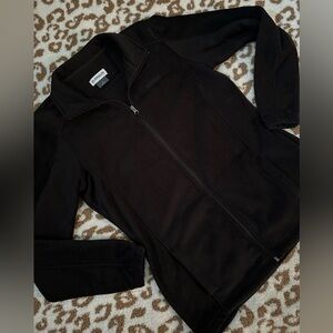 Magellan black women’s jacket. Size Large.
